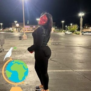 Meet your Posher, Bebita